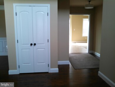 9223 Lindale Ave, Greencastle, PA 17225 - photo 3