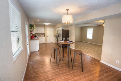 916 Turtle Creek Dr S_006_web