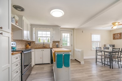 30 Spring St, Weymouth, MA 02188 - photo 6