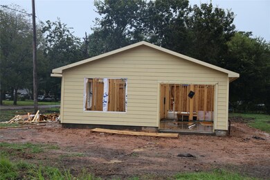 1501 Avenue A, Bay City, TX 77414 - photo 3