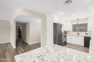 10 - White Mountain 11032