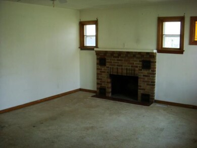 1411 Prairie St, Elkhart, IN 46516 - photo 3