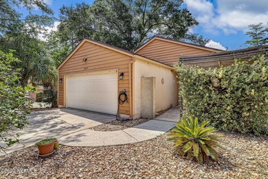 5577 Mariners Cove Dr, Jacksonville, FL 32210 - photo 6