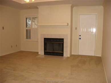 1719 Laura Ln unit CS, College Station, TX 77840 - photo 6