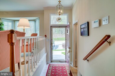 8027 Galla Knoll Cir, Springfield, VA 22153 - photo 3