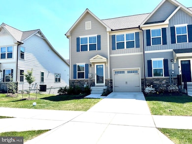 320 Hammersmith Cir, Frederick, MD 21702 - photo 2