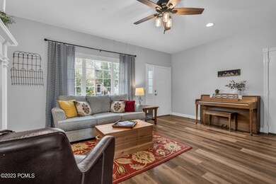 369 Cottage Creek Ct, Midway, UT 84049 - photo 3