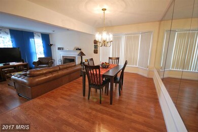 12228 Tildenwood Dr, Rockville, MD 20852 - photo 5