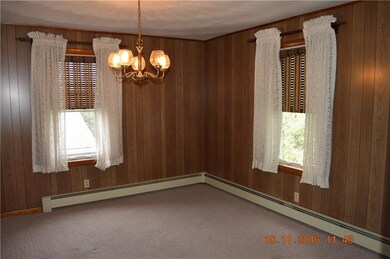 910 Hancock Ave, Vandergrift, PA 15690 - photo 4