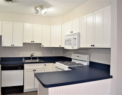 9 Concord Greene unit 9-6, Concord, MA 01742 - photo 3