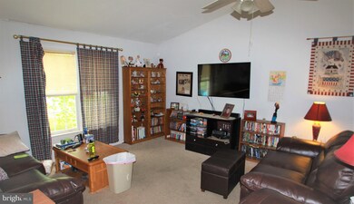 6702 Shallow Creek Ct, Spotsylvania, VA 22553 - photo 5