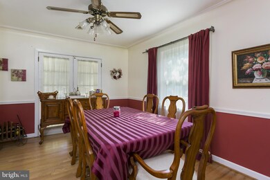 3404 Chatham Rd, Hyattsville, MD 20783 - photo 5