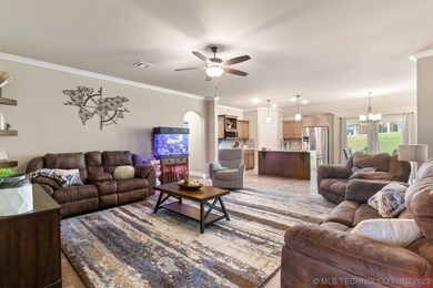 2625 W Tucson Ct, Broken Arrow, OK 74011 - photo 4