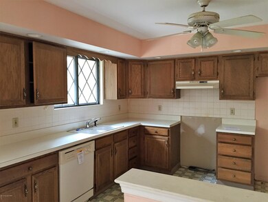 99 Honeysuckle Dr, Jim Thorpe, PA 18229 - photo 3