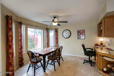 15564 W Piccadilly Rd unit 6, Goodyear, AZ 85395 - photo 7