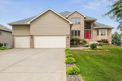 1581 Goldenrod Cir, Hugo, MN 55038 - photo 2