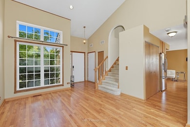 43 W Rustic Ln, Round Lake Beach, IL 60073 - photo 6