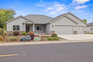 2937 Front St, Klamath Falls, OR 97601 - photo 2