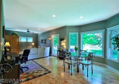 900 Beech St, Lowell, MI 49331 - photo 4