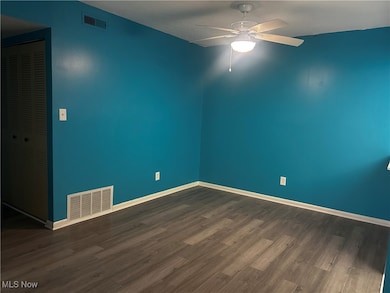 22958 Maple Ridge Rd unit 202, North Olmsted, OH 44070 - photo 4