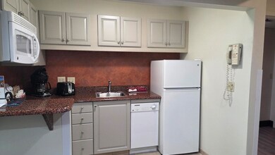 90 Loon Mountain Rd unit 1058B, Lincoln, NH 03251 - photo 2