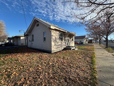 1401 E Main St, Klamath Falls, OR 97601 - photo 4