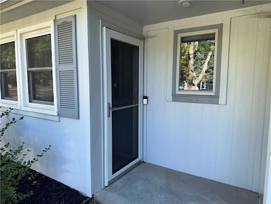 1330 N Harvey Dr, Olathe, KS 66061 - photo 2