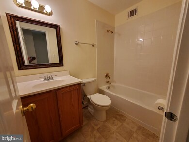 6067 Bonnie Bern Ct, Burke, VA 22015 - photo 7