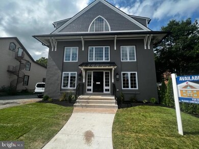 215 E Linden St unit 1, Kennett Square, PA 19348 - photo 2