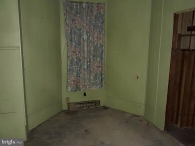 109 S Mulberry St, Hagerstown, MD 21740 - photo 4