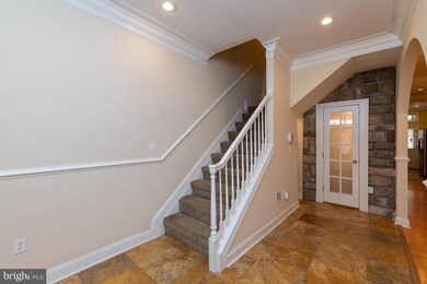 2454 Lakeview Ave, Baltimore, MD 21217 - photo 4