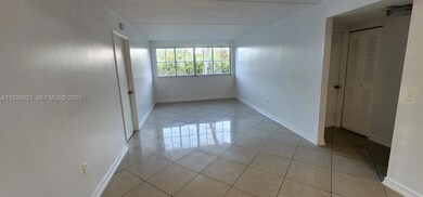 6135 NW 186th St unit 204, Hialeah, FL 33015 - photo 7