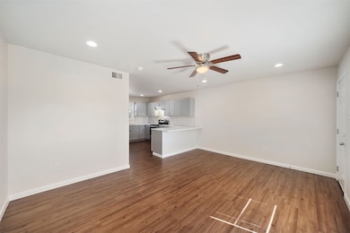6403 Sloan St unit 7, Houston, TX 77087 - photo 4