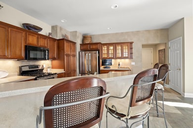 Kitchen Breakfast Bar