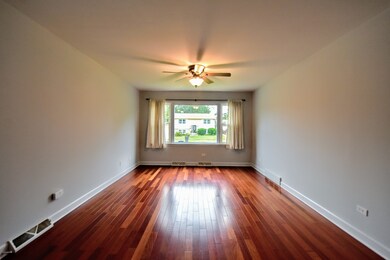 2718 Adelaide Ave, Waukegan, IL 60087 - photo 5