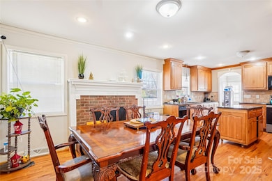 7459 Elwood Dr, Charlotte, NC 28227 - photo 4