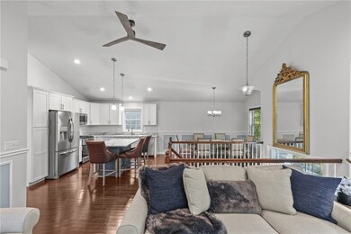 611 Pleasant Valley Pkwy, Providence, RI 02908 - photo 7