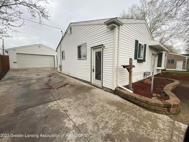 4423 Lowcroft Ave, Lansing, MI 48910 - photo 2