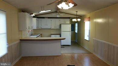 12222 Polktown Rd unit 43, Waynesboro, PA 17268 - photo 2