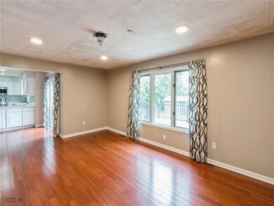 2625 Emma Ave, Des Moines, IA 50321 - photo 4