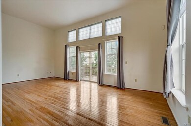 5272 Green Lawn Dr, Macungie, PA 18062 - photo 4