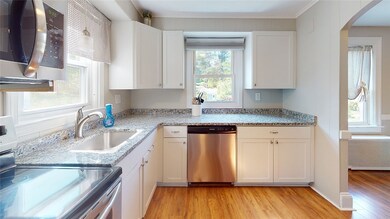 34 Chopmist Hill Rd, Chepachet, RI 02814 - photo 3