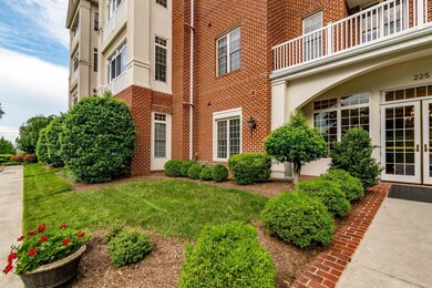003-275923-36-225 23rd St SW Apt 102-019