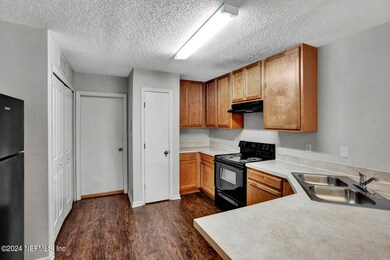 4677 Playschool Dr, Jacksonville, FL 32210 - photo 5