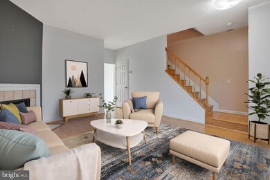 7201 Parsons Ct, Alexandria, VA 22306 - photo 4