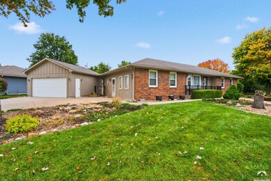 7225 SW Marian Rd, Topeka, KS 66614 - photo 2