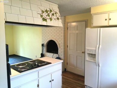 2792 Tandy Turn, Eugene, OR 97401 - photo 7