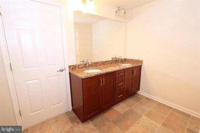 3024 Rittenhouse Cir unit 37, Fairfax, VA 22031 - photo 7