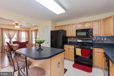 8 Litchfield Ln E, Martinsburg, WV 25405 - photo 5