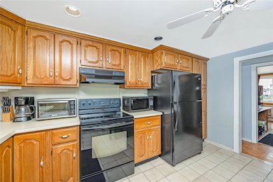 254 W 1st St, West Islip, NY 11795 - photo 7